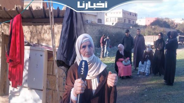 صرخة مسنة...كثر من60 عام وأنا ساكنة هنا ودوزت شهرين ديال الحبس واليوم تفاجئت بقرار الإفراغ